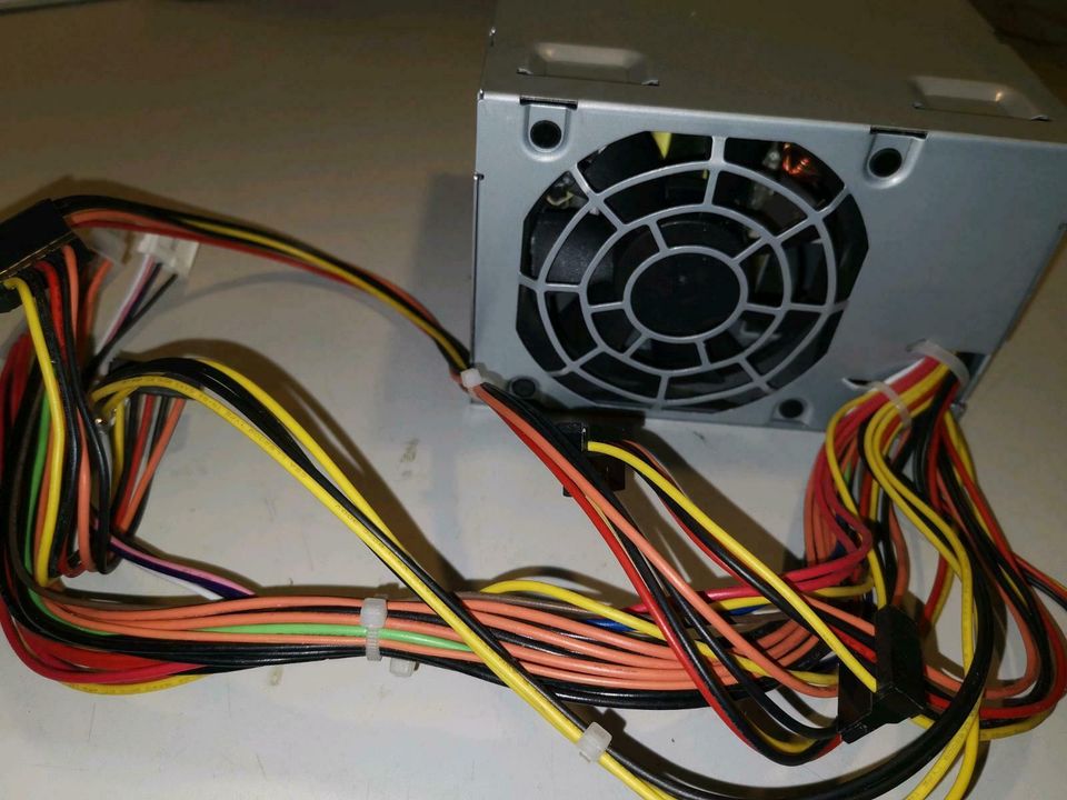 Fujitsu Siemens NPS-230EB B Power Supply PC Netzteil in Nürnberg (Mittelfr)