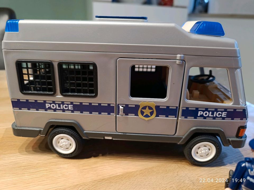 PLAYMOBIL 4023 Polizei Mannschaftswagen CityAction in Reichenbach an der Fils