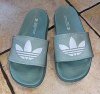 Adidas Adiletten Badelatschen Türkis Gr. 39 Brandenburg - Premnitz Vorschau