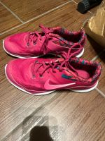 Nike Sportschuh Gr. 38 Cyclam fuchsia Niedersachsen - Elsfleth Vorschau