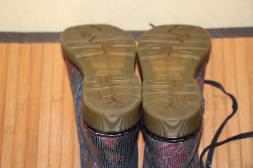 WIE NEU Stiefeletten Boots BULLBOXER Gr. 39 Leder Blumenmuster in Jork