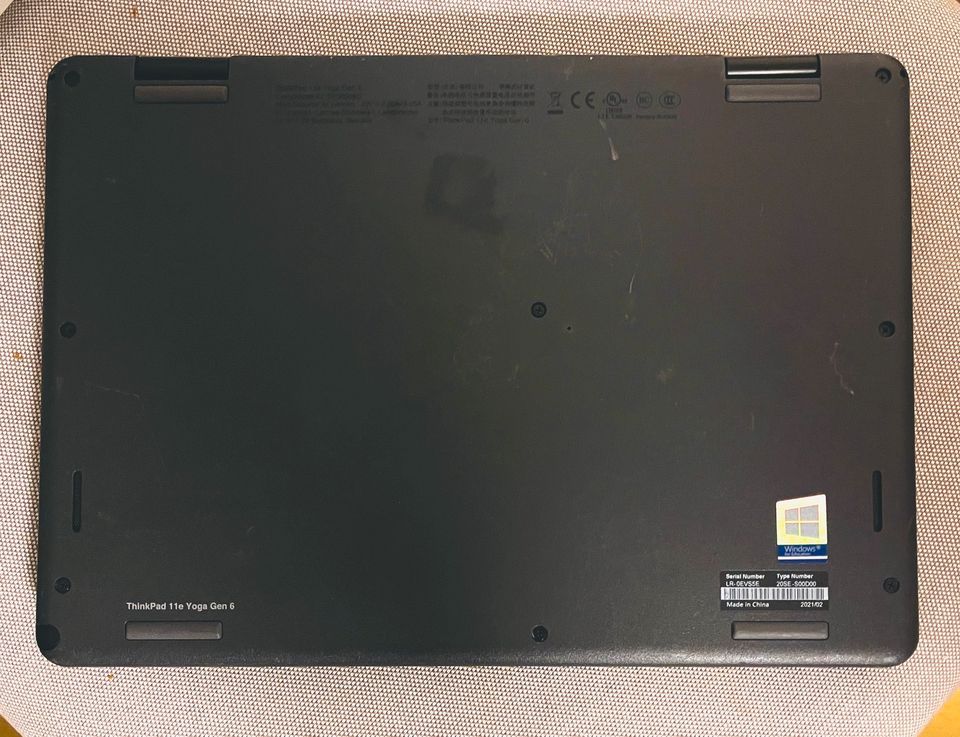 Lenovo ThinkPad Yoga 11e M3 8GB 256 SSD Win 11 Pro in München