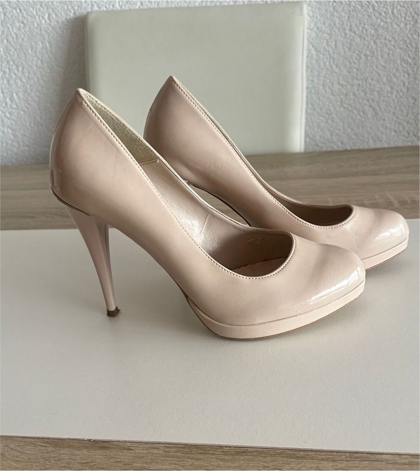 Pumps - beige / nude - Größe 38 in Donaueschingen