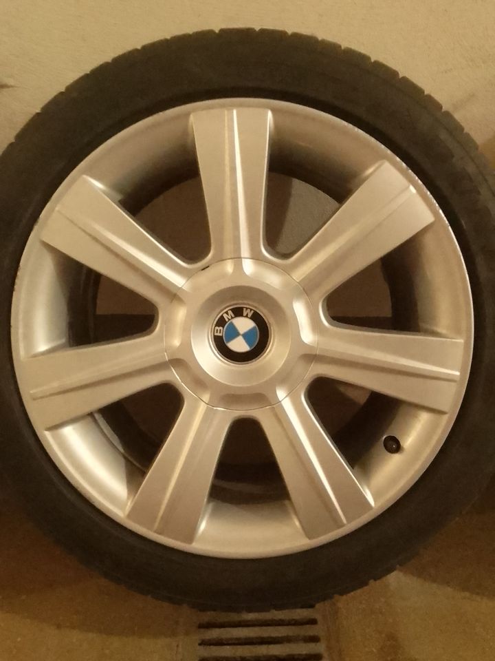 BMW Alufelgen 17 Zoll Reifen Dunlop 225 45 17 in Koblenz