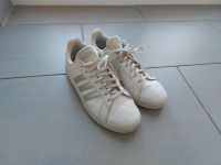 Adidas Sneaker Turnschuhe weiß 42 Hessen - Kassel Vorschau