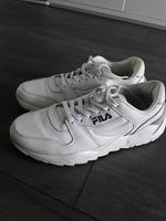 Fila Sneaker Gr.41 (40,5) weiß guter Zustand, nicht oft getragen Nordrhein-Westfalen - Wülfrath Vorschau