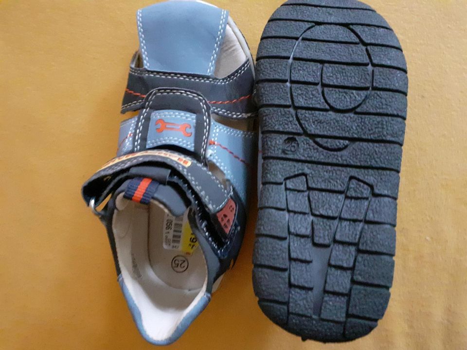 Kinder Schuhe NEU Größe 25 in Nürnberg (Mittelfr)