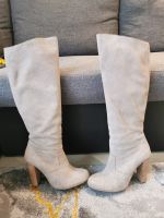 Apart Veloursleder Stiefel Gr. 38 Taupe gebraucht Nordrhein-Westfalen - Oberhausen Vorschau