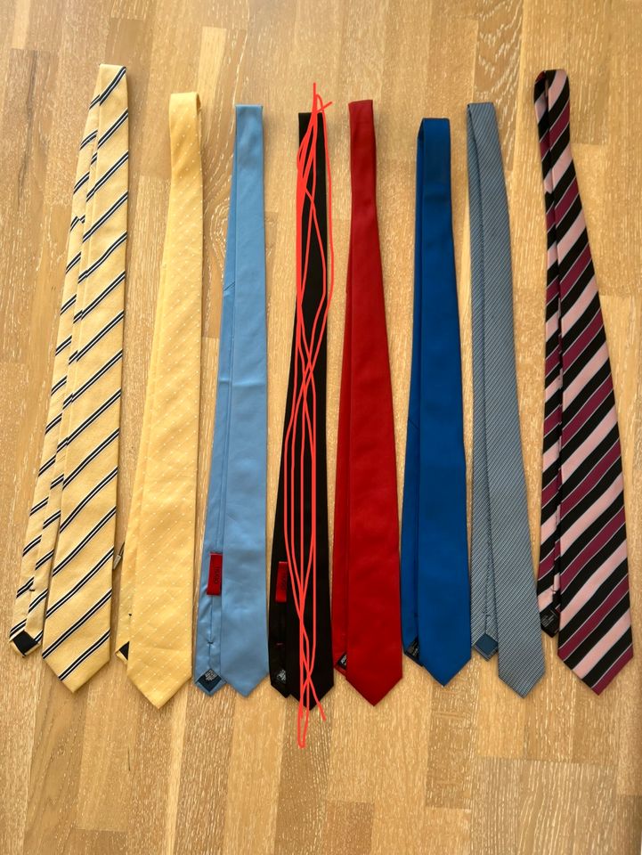 Moderne Krawatten Hugo Boss, Suitssupply, Joop, Eterna, … in München -  Ludwigsvorstadt-Isarvorstadt | eBay Kleinanzeigen ist jetzt Kleinanzeigen