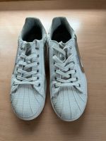 B30 Schuhe, Sneaker Bassed Gr. 39 Nordrhein-Westfalen - Kierspe Vorschau
