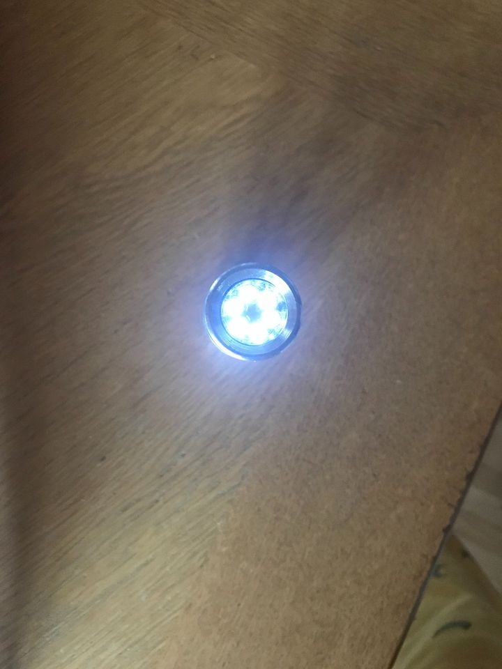 Taschenlampe LED silber Alu Neu Gr.15,5 cm lang v. LampenDirect in Erolzheim