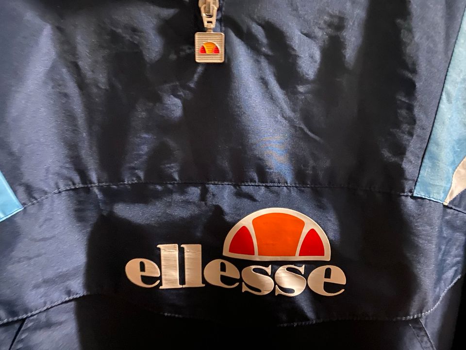 Ellesse Windbreaker in Thale