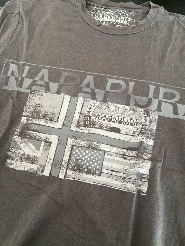 ⭐️Napapijri T-Shirt Größe M in Grünstadt