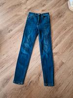 Stradivarius Jeans Gr 34 Niedersachsen - Horneburg Vorschau