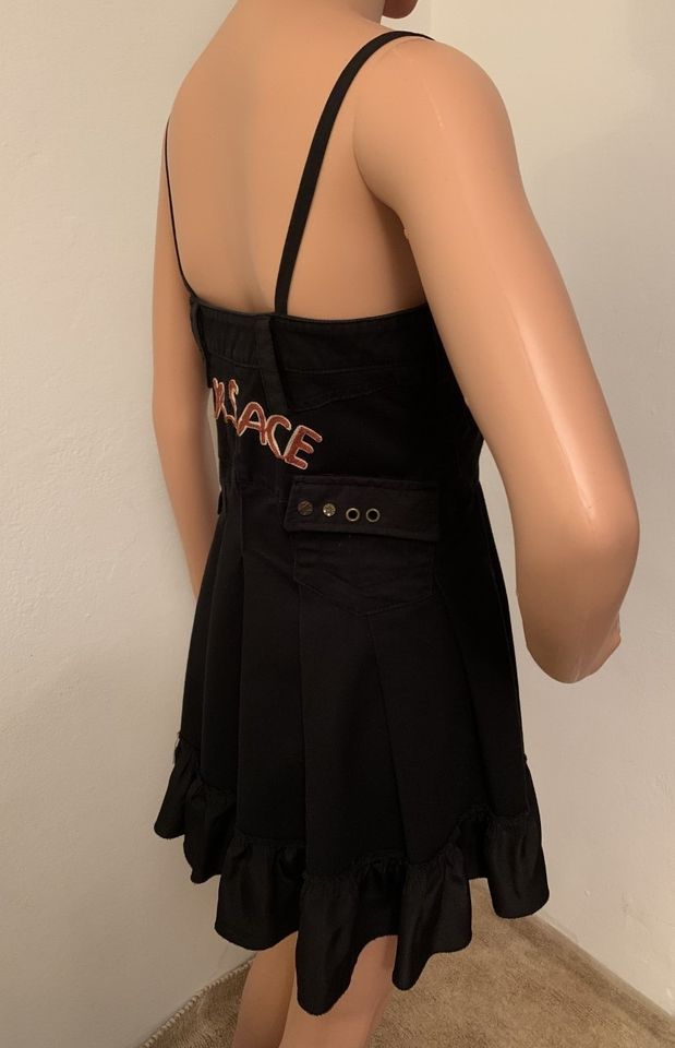 645€ Versace Jeans Couture Babydoll das kleine Schwarze Kleid Top in München