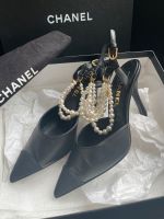 Chanel Pumps mir Perlen 39 1/2 Düsseldorf - Friedrichstadt Vorschau