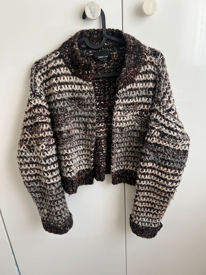 Strickjacke Zara in Heusenstamm