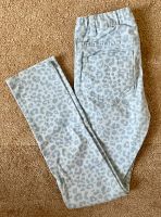 H&M Hose, Jeans mit Leo-Muster, blau, Gr. 134 Nordrhein-Westfalen - Herten Vorschau