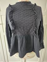 feminine Bluse mit Lochstickerei, schwarz, Größe 40 (L) Nordrhein-Westfalen - Bad Berleburg Vorschau