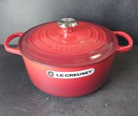 ‼️Le Creuset Signature Bräter/ Topf 26cm. Farbe kirschrot..NEU Nordrhein-Westfalen - Kranenburg Vorschau