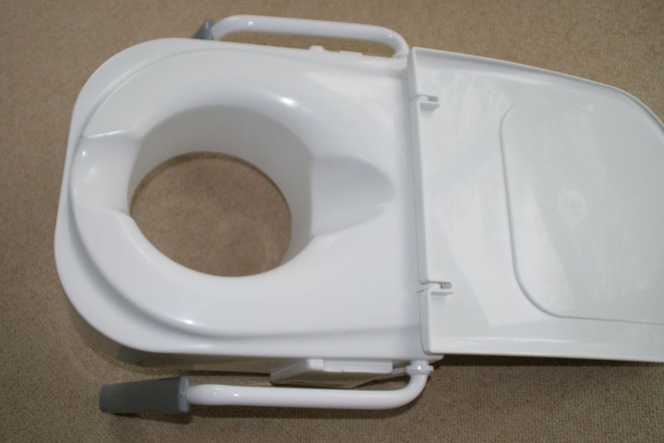 orthopädische Toiletten-WC-Sitzerhöhung drive TSE 150 Armlehne in Uelzen