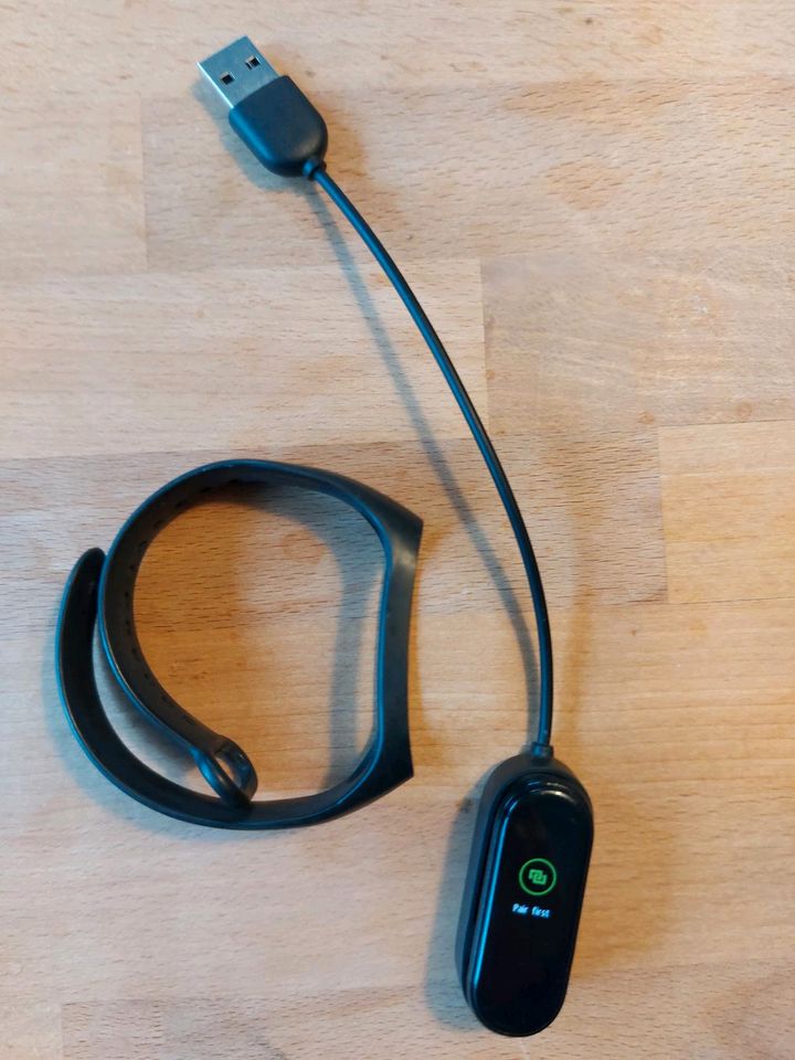 Xiaomi Mi Band 4 | Fitness Tracker | Fitness Uhr in Nürtingen