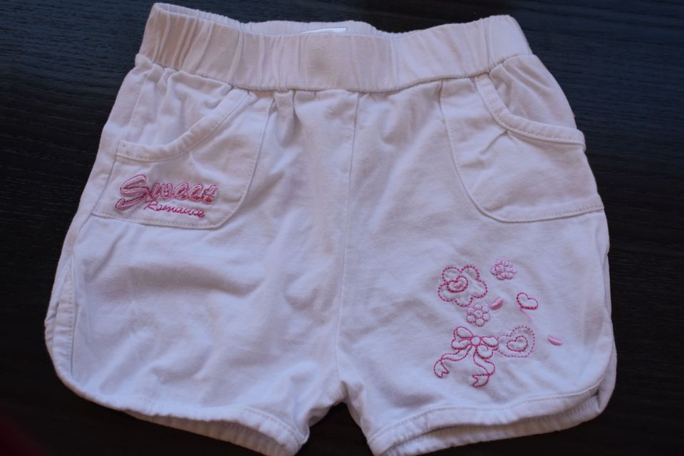 Mädchen Sommerkleider / Onesies / Shirts / Shorts Gr. 80 in Goldenbow