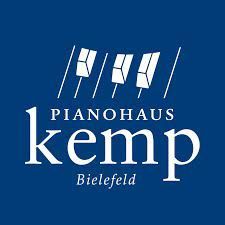 HYUNDAI Klavier in weiß poliert vom Klavierbauer überholt in Bielefeld