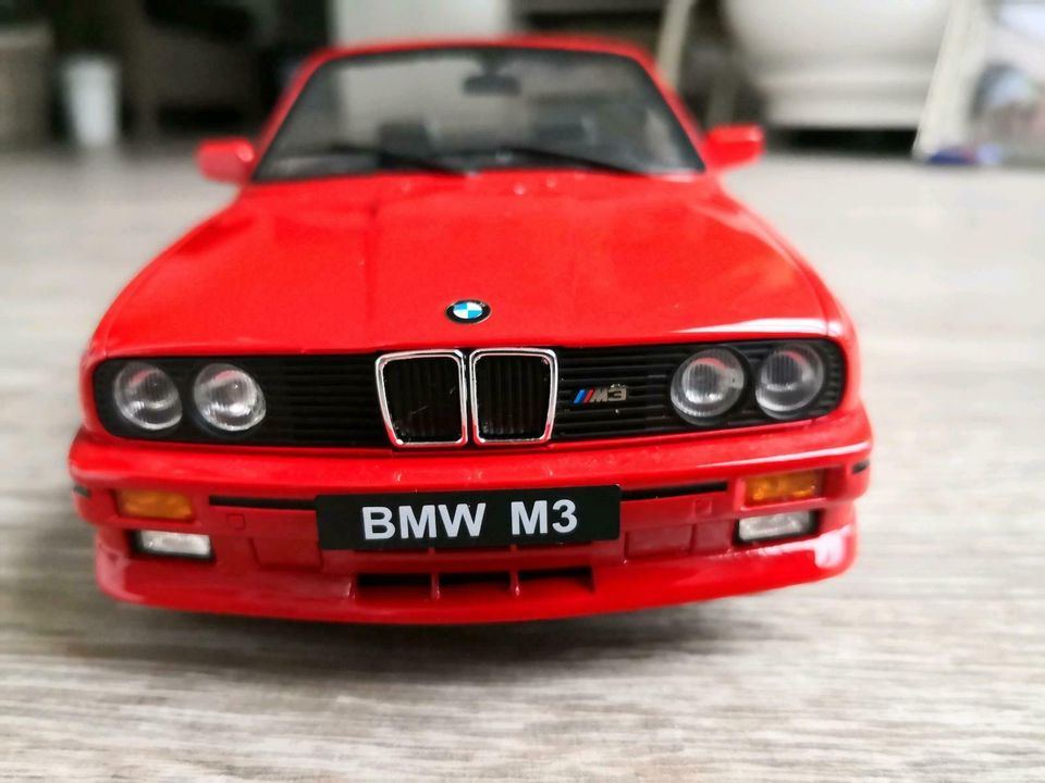 BMW E30 M3 cabrio rot 1:18 Ottomobile ORIGINALVERPACKT! in Wuppertal