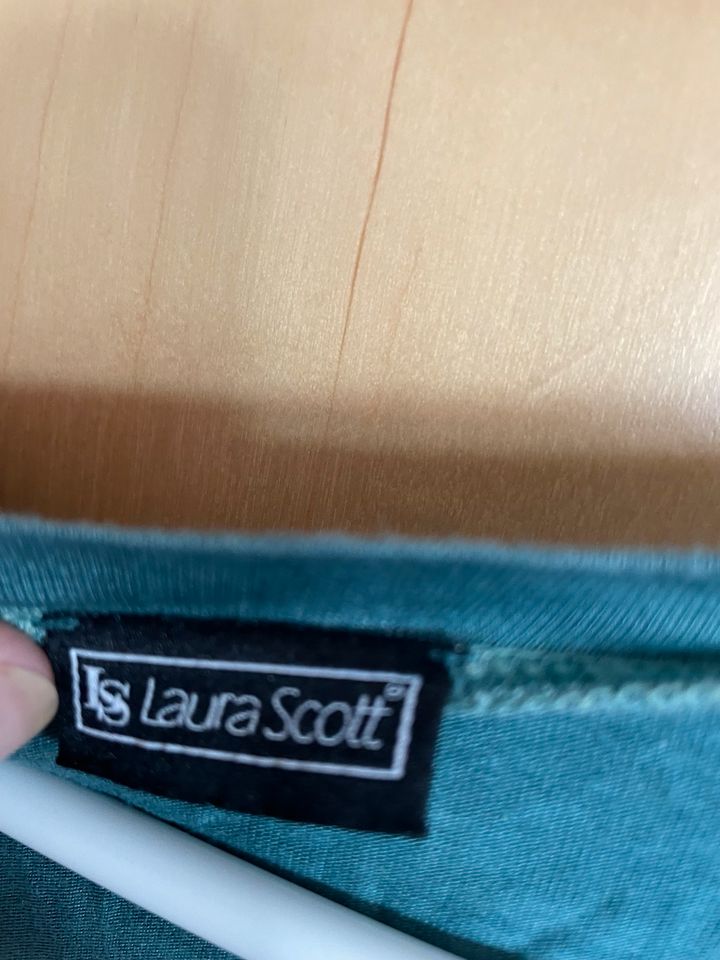 Laura Scott Shirt Gr. 42 ungebügelt in Nonnweiler