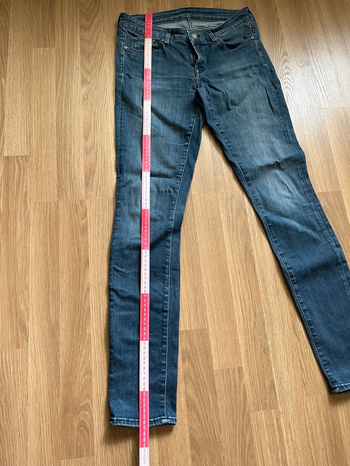 Jeans Seven for all Mankind Gr. 30 in München