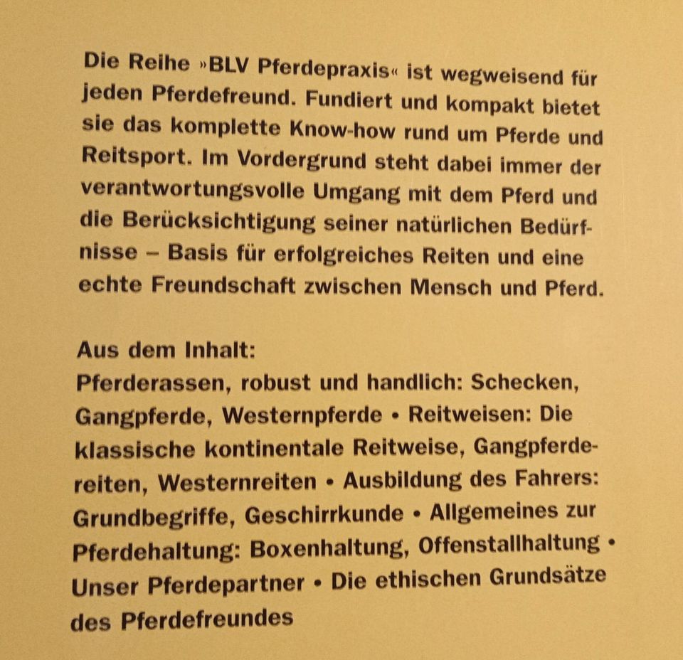 Neuhaus: Freizeitpartner Pferd. Pferderassen. Reitweisen. Haltung in Bonn