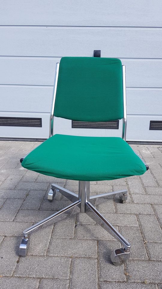 MIDCENTURY Bürostuhl Sessel Rollen retro vintage 60er Chrom in Berlin