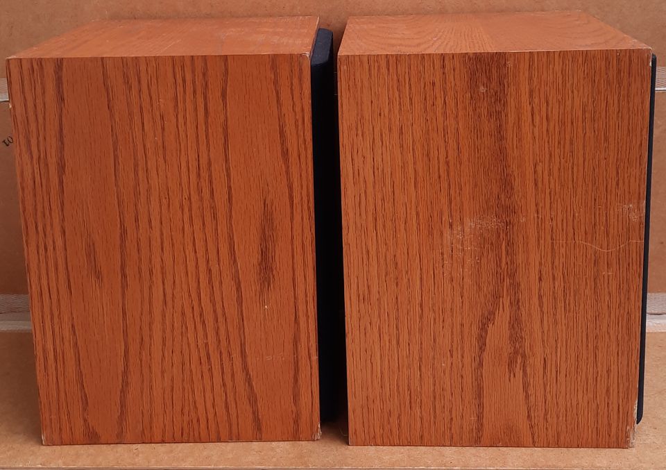 Klipsch KG 1.5 Medium Oak Lautsprecher Boxen Speaker in Karlsfeld