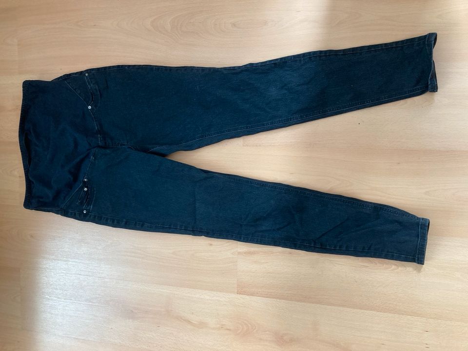 2x schwarze Umstandsjeans Größe L (40) in Hamburg