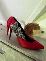 Rote High Heels von Bershka – Neu und ungetragen, Größe 41 Niedersachsen - Seevetal Vorschau