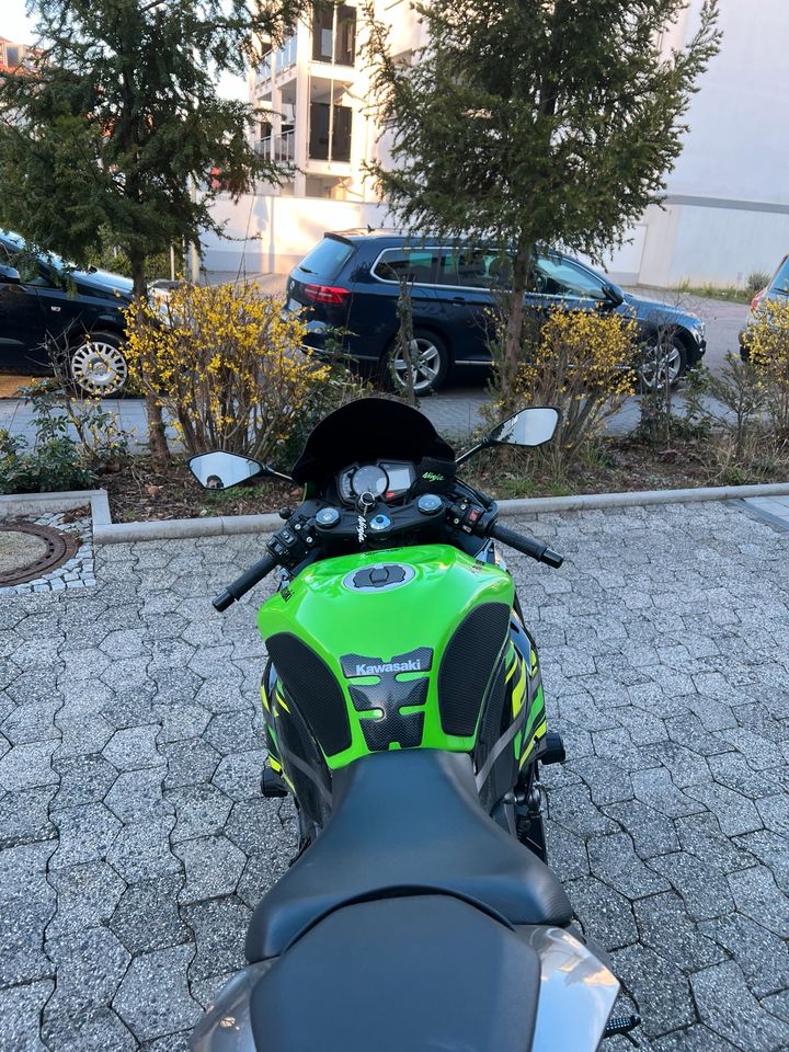 Kawasaki Ninja ZX-6R in Kelsterbach