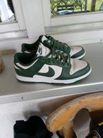 NIKE wenig  getragen Stuttgart - Zuffenhausen Vorschau