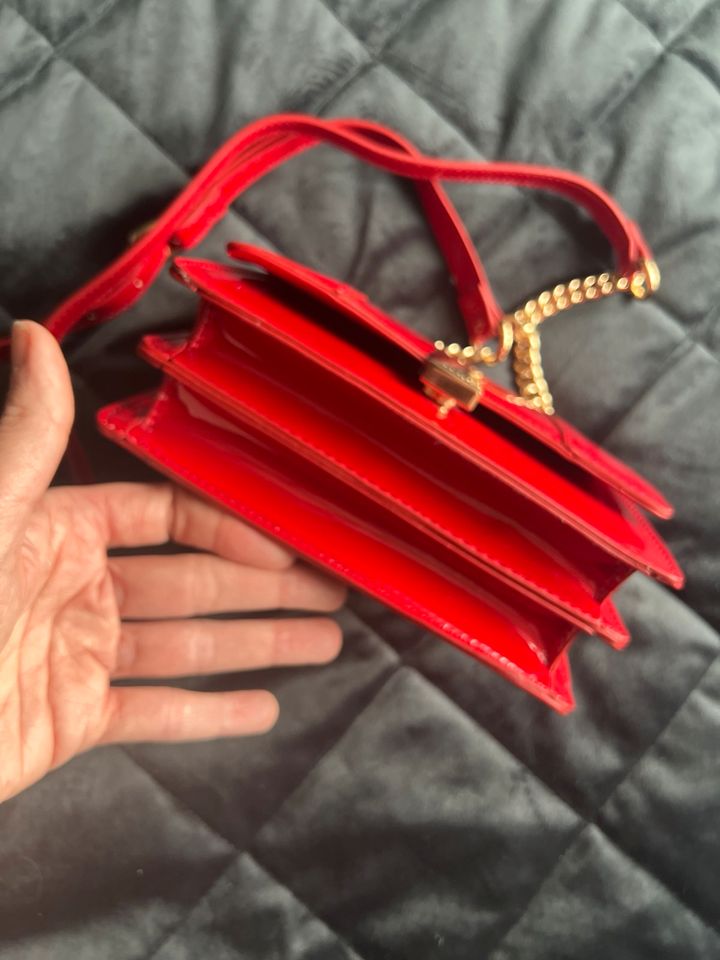 Aldo Crotorua Handtasche Tasche rot Lack gold mini bag micro in Kerpen