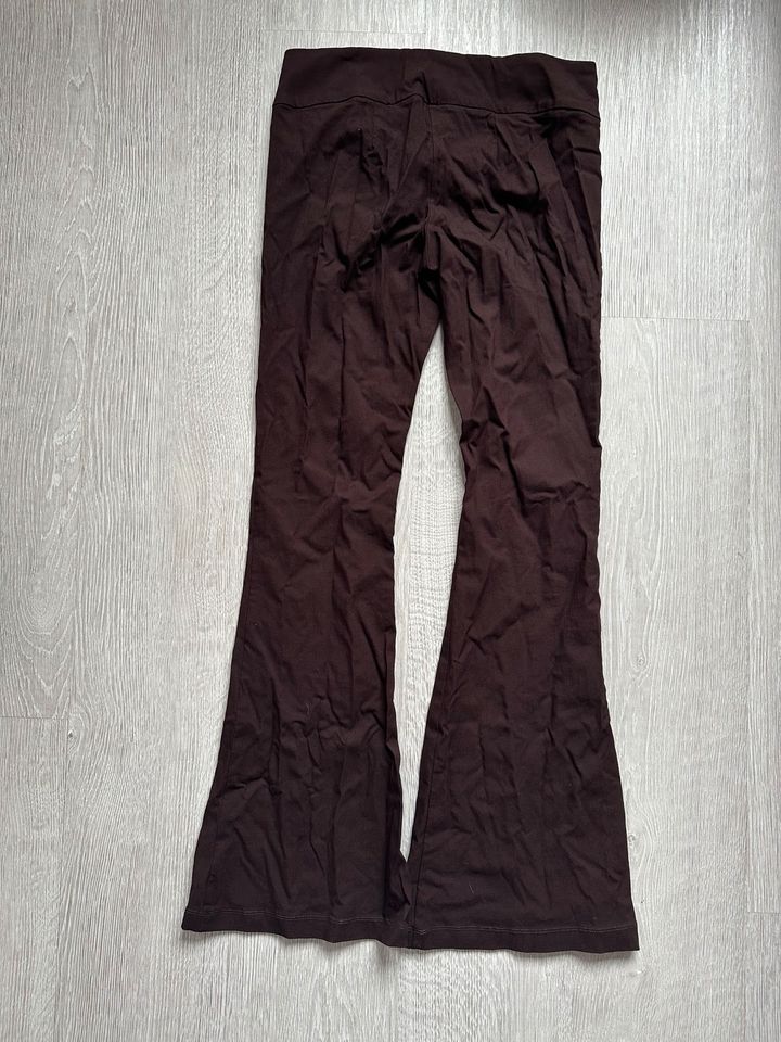 URBAN OUTFITTERS HOSE BRAUN S in Solingen