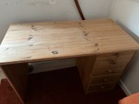 Schreibtisch aus Holz zu verschenken Niedersachsen - Uelzen Vorschau