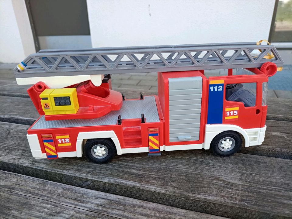 Feuerwehrwagen Spielzeug in Reutlingen