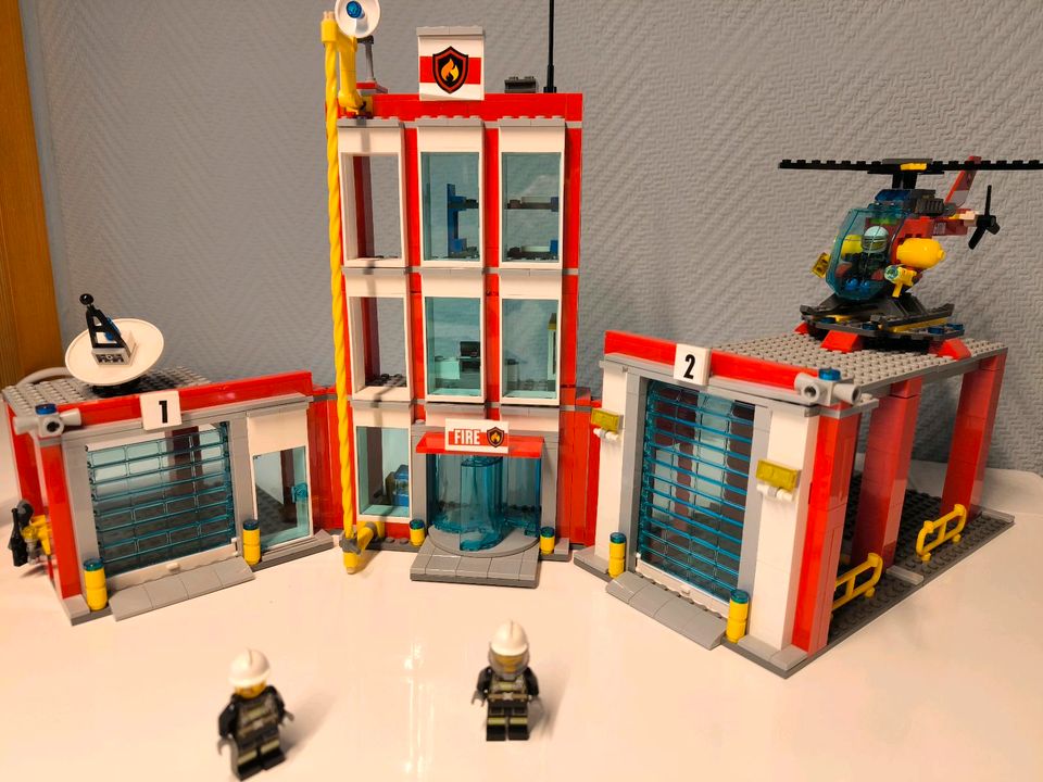 Lego City Feuerwehr 60110+4427 in Heidesheim