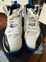 Basketballschuhe Jordan Jumpman Two Trey (GS) Gr.38 Hessen - Niddatal Vorschau