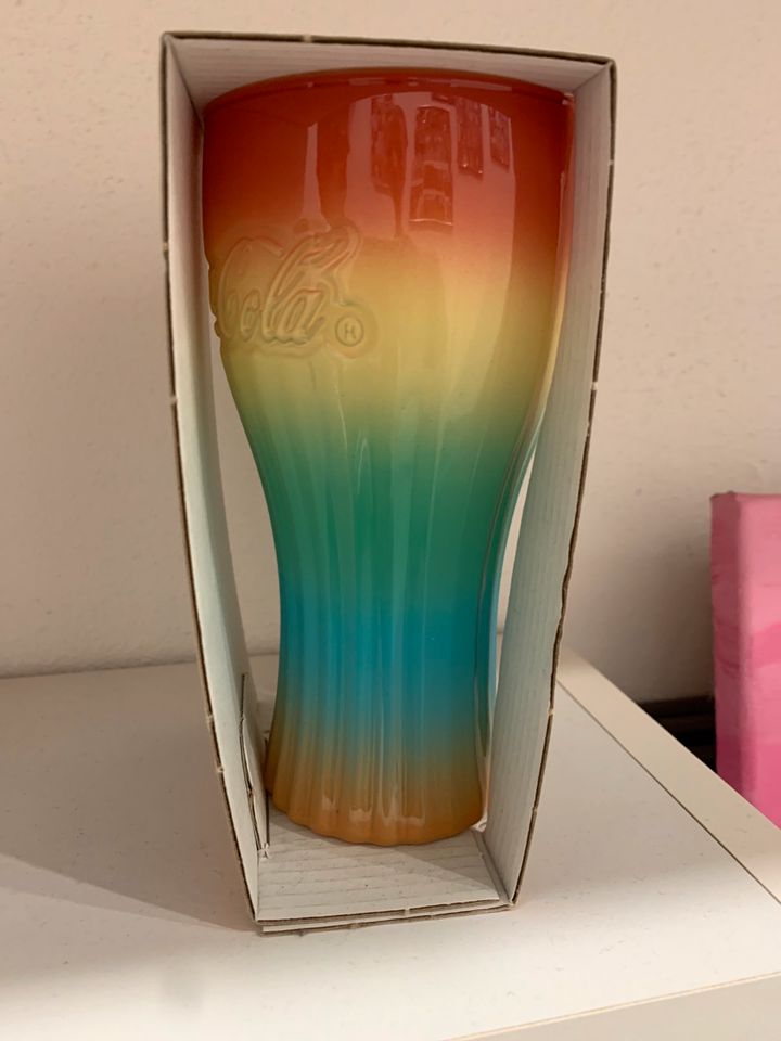 MC Donalds Regenbogen Glas in Hann. Münden