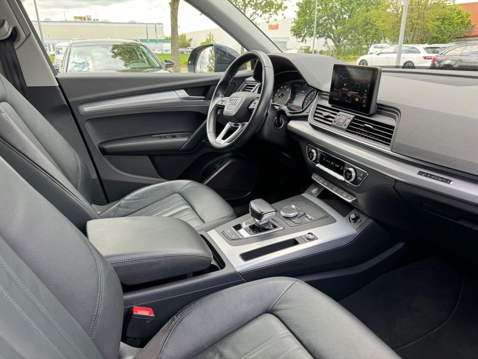 Audi Q5 quattro design/ACC/20ZOLL/1.Hand/27TKM in Göppingen