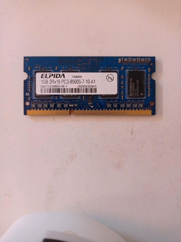 1 GB DDR3 RAM Notebook in Warburg