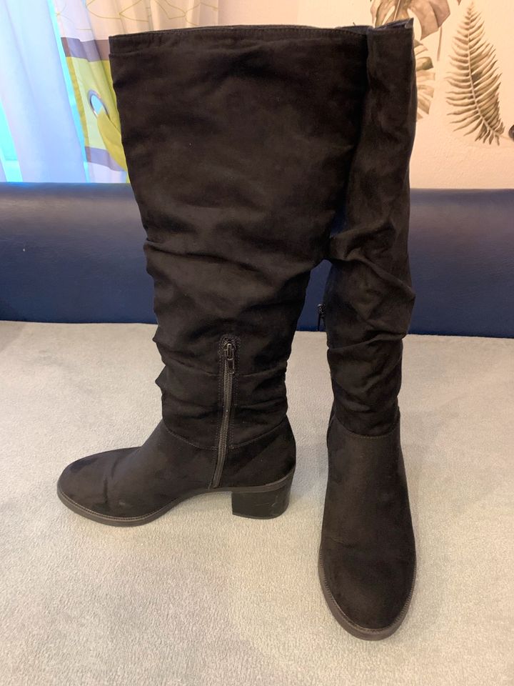 Stiefel Velourseleder Gr. 39 schwarz Graceland ungefüttert in Murrhardt