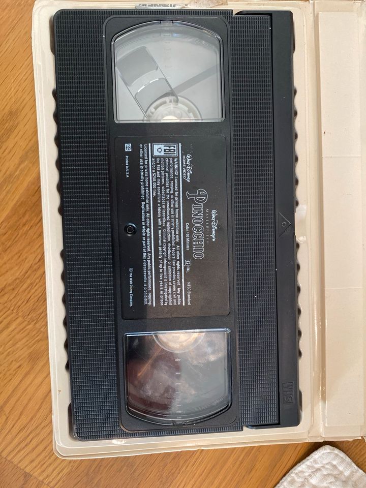 VHS Kassetten auf Englisch in Wilzenberg-Hußweiler