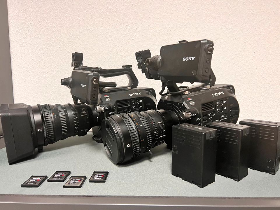 2x Sony PXW - FS7 4K Film Kamera + Objektiv + 4Speicherkarte XQD in Hamburg